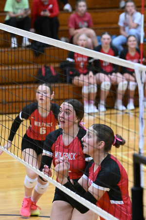 EPPJ Wolfpack volleyball triangular Battle Creek Boone Central Elgin Public Pope John EPPJ Wolfpack Elgin Nebraska Antelope County Nebraska news Elgin Review 2024_3471