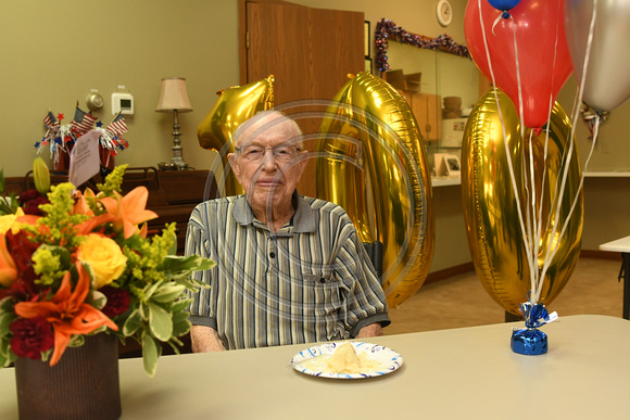 Red Miller 100th birthday Elgin Nebraska Antelope County Nebraska news PJCC EHS Elgin Review 2021_1947
