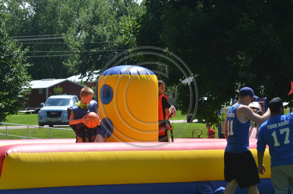 Vetch Days pool inflatables Elgin Review 20152091