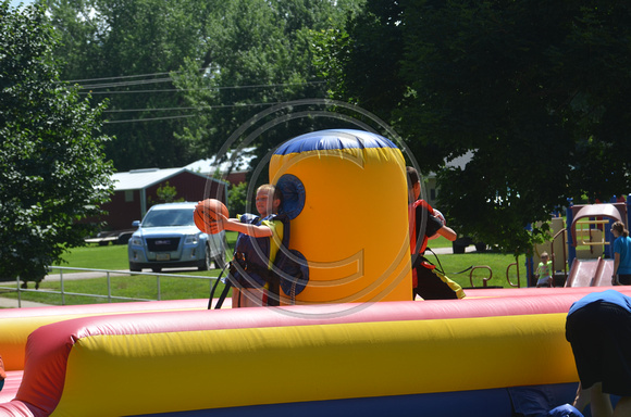 Vetch Days pool inflatables Elgin Review 20152092