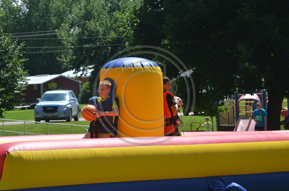 Vetch Days pool inflatables Elgin Review 20152096