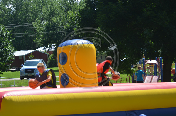 Vetch Days pool inflatables Elgin Review 20152100