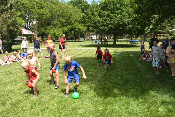 Kids Game Vetch Days Elgin Nebraska Elgin Public Pope John school Antelope County news Nebraska Elgin Review 2023_0058