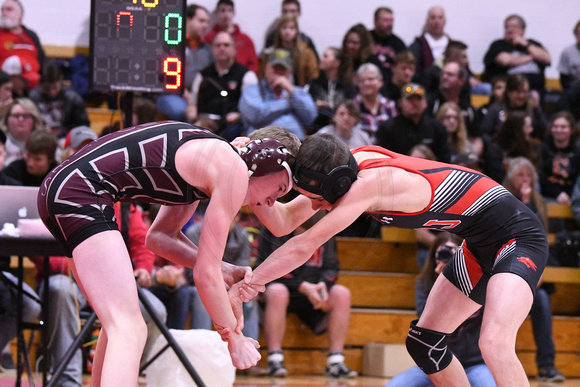 Wolfpack wrestling districts day 2 Elgin Review 2020_7557