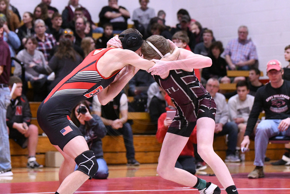Wolfpack wrestling districts day 2 Elgin Review 2020_7552