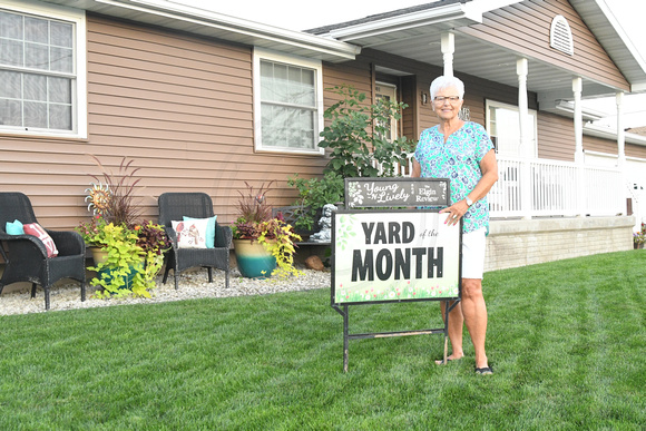 Yard of the Month Young N Lively August Marilyn Reestman Elgin Nebraska Antelope County Nebraska news Elgin Review 2020 _2429